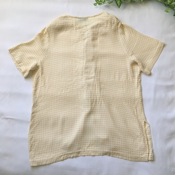 Gingham Short Sleeve Button Down Blouse - Picture 4 of 4